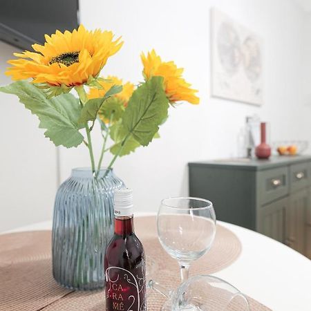 Uranus Apartment Selanik Dış mekan fotoğraf